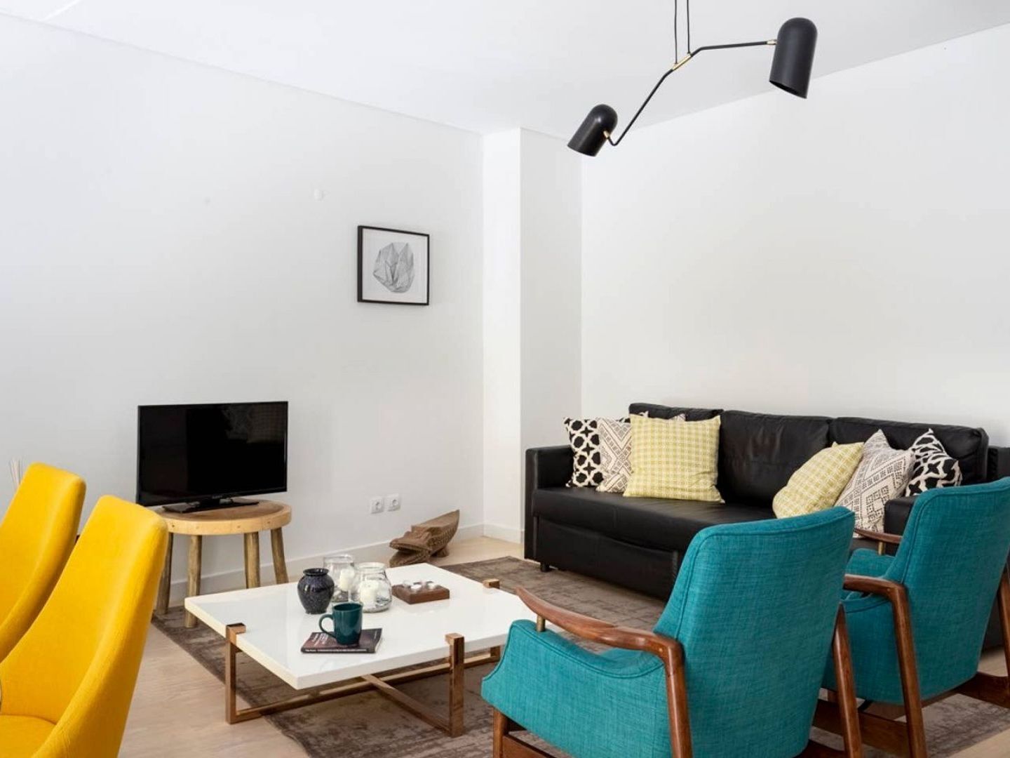Altido Bright And Elegant 1Br Home With Workspace And Huge Terrace In Pena, Close By Viewpoint Lisboa Exteriör bild